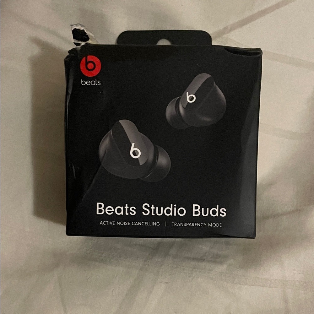 Beats by Dre Studio Buds - Black
